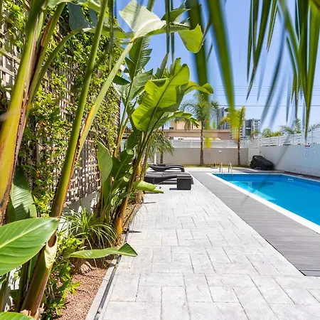 Brightly Lit 1- Br In Larnaca